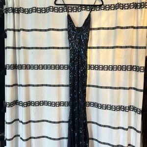 Stunning Gown perfect for prom or black tie event